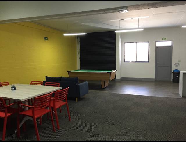 330M² OFFICE RENTED IN WESTLAKE